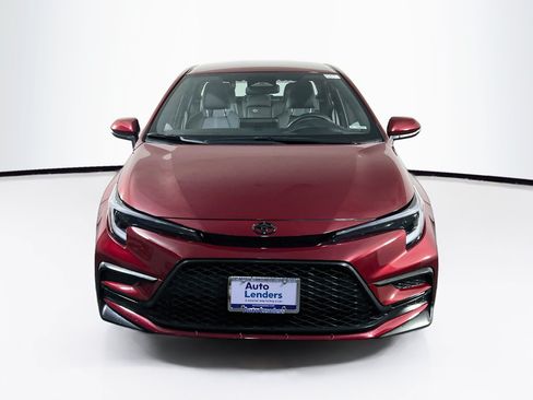 Used 2025 Toyota Corolla SE FWD image 2