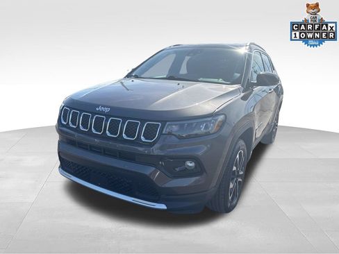 Used 2023 Jeep Compass Limited AWD/4WD image 7