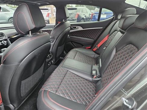 Used 2023 Genesis G70 3.3T w/ Sport Prestige Package image 10