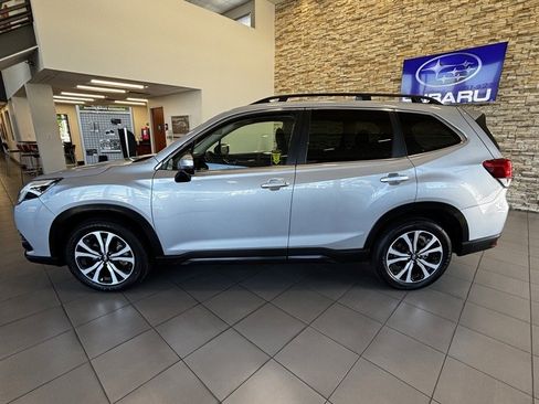 Certified 2022 Subaru Forester Limited image 5