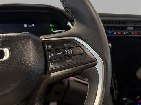 Used 2023 Jeep Grand Cherokee 4WD 4xe image 18