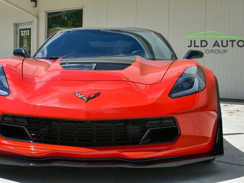 Used 2015 Chevrolet Corvette Z06 w/ 3LZ Preferred Equipment Group RWD image 30