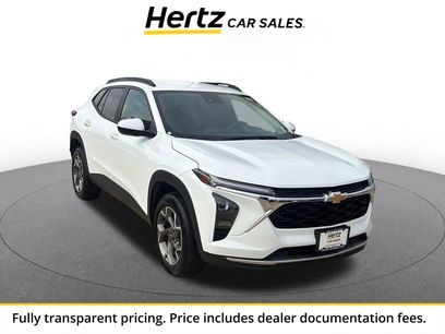 Used 2025 Chevrolet Trax LT