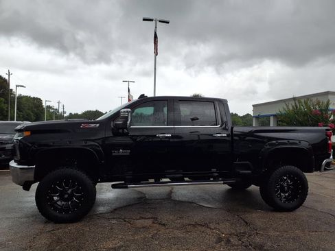 Used 2020 Chevrolet Silverado 2500 LTZ w/ LTZ Texas Edition AWD/4WD image 24