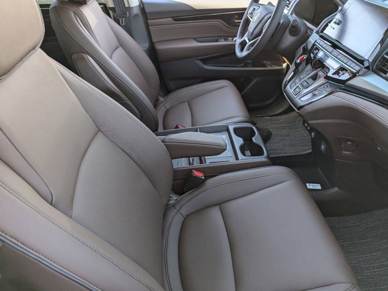 New 2027 Honda Odyssey Touring image 7