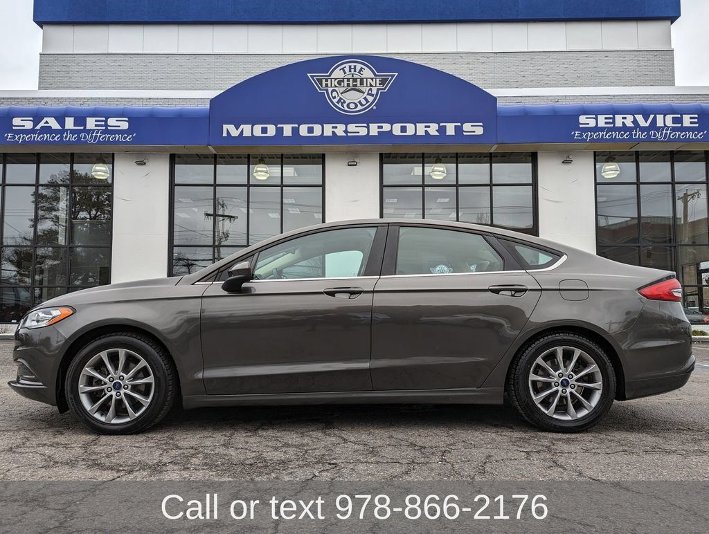 Used 2017 Ford Fusion S FWD image 1