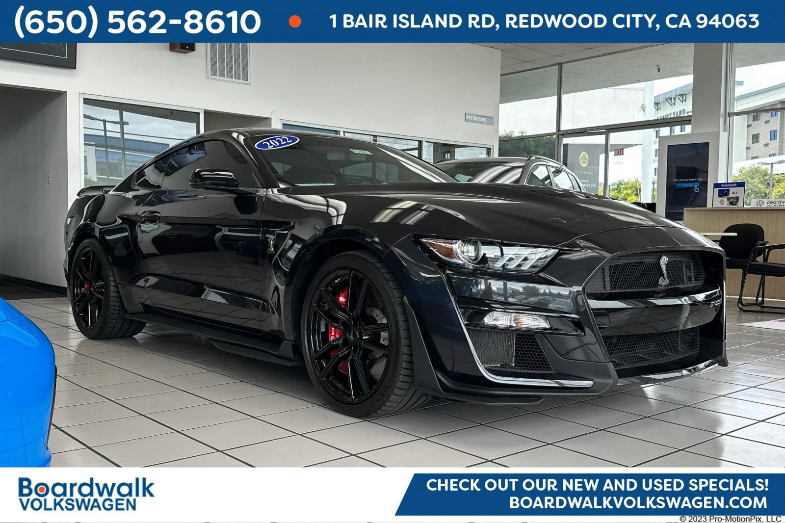 Used 2022 Ford Mustang Shelby GT500 w/ Technology Package RWD image 1