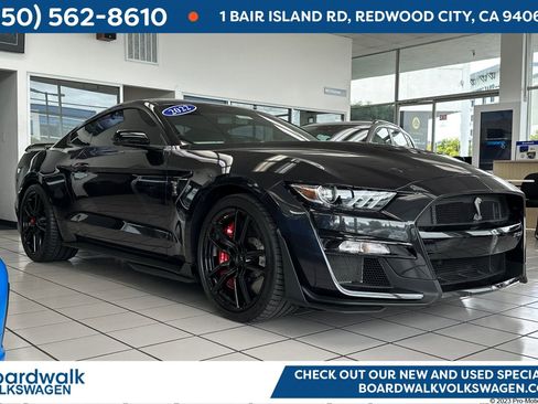 Used 2022 Ford Mustang Shelby GT500 w/ Technology Package RWD image 1