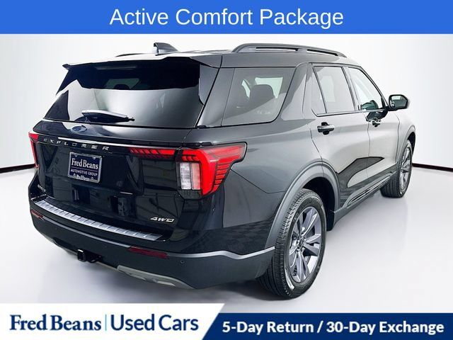 Used 2026 Ford Explorer Active AWD/4WD image 10