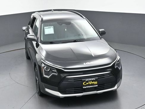 Used 2023 Kia Niro EX FWD image 42