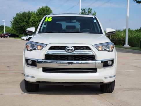 Used 2016 Toyota 4Runner Limited AWD/4WD image 2