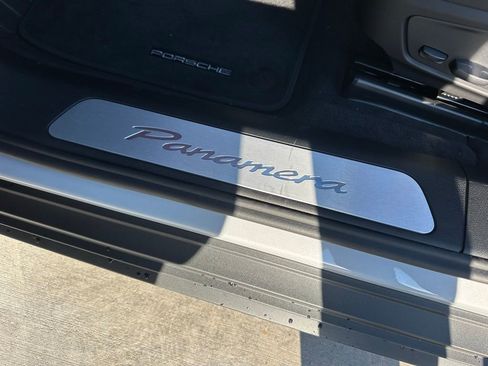 Used 2026 Porsche Panamera RWD image 22