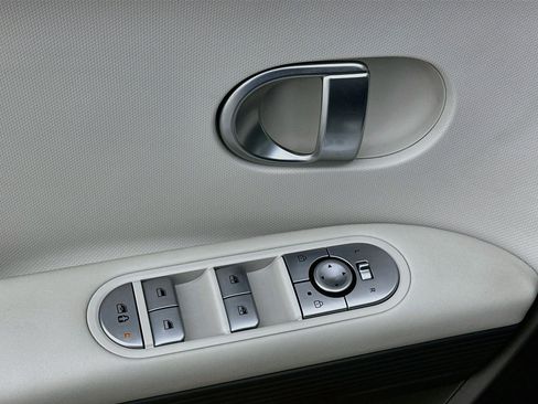 Used 2024 Hyundai Ioniq 5 SEL RWD image 15
