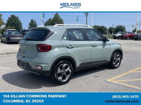 Used 2025 Hyundai Venue SEL FWD image 6