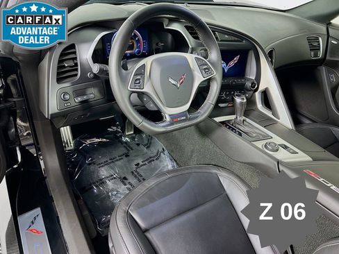 Used 2015 Chevrolet Corvette Z06 w/ Z07 Performance Package RWD image 9