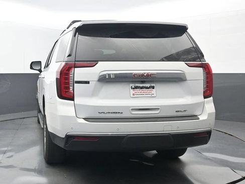 Used 2023 GMC Yukon SLT w/ SLT Premium Package RWD image 4