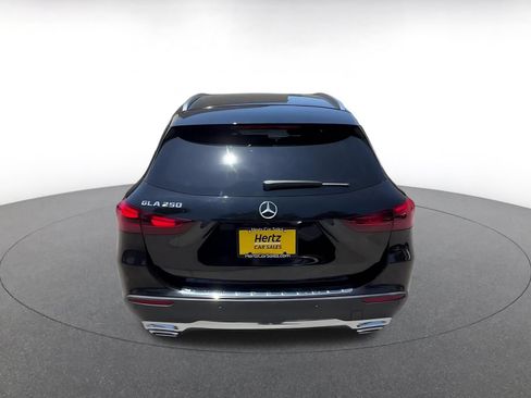 Used 2025 Mercedes-Benz GLA 250 image 12
