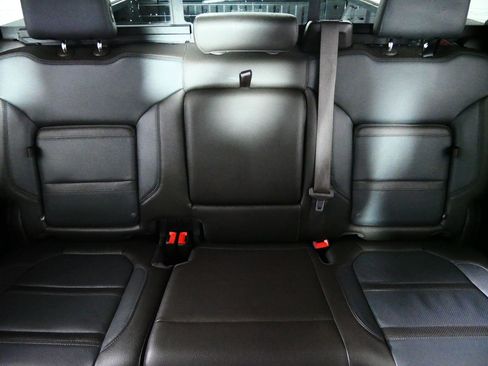 Used 2019 GMC Sierra 1500 Denali w/ Denali Ultimate Package AWD/4WD image 13