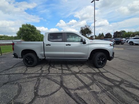 Used 2022 Chevrolet Silverado 1500 LT Trail Boss w/ Safety Package AWD/4WD image 2