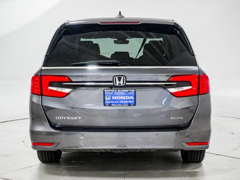 Used 2022 Honda Odyssey Elite image 7