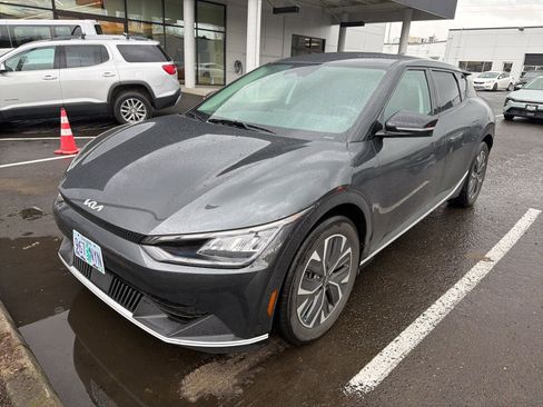 Certified 2024 Kia EV6 Light image 1