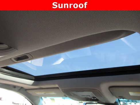 Used 2017 GMC Yukon Denali w/ Open Road Package image 16