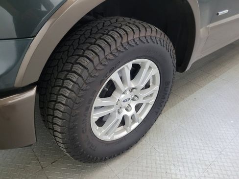 Used 2015 Ford F150 Lariat w/ Equipment Group 501A Mid AWD/4WD image 31