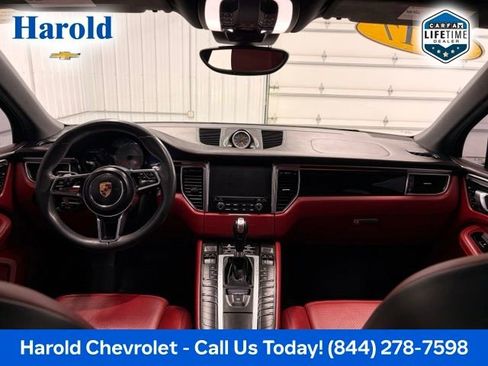 Used 2017 Porsche Macan S AWD/4WD image 13
