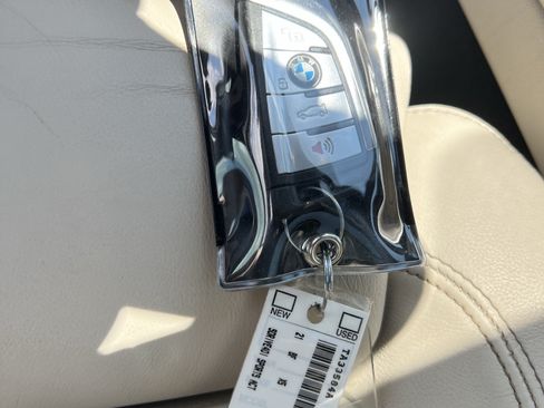 Used 2021 BMW X5 sDrive40i w/ Premium Package RWD image 38