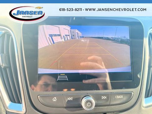 Used 2019 Chevrolet Malibu LT image 14