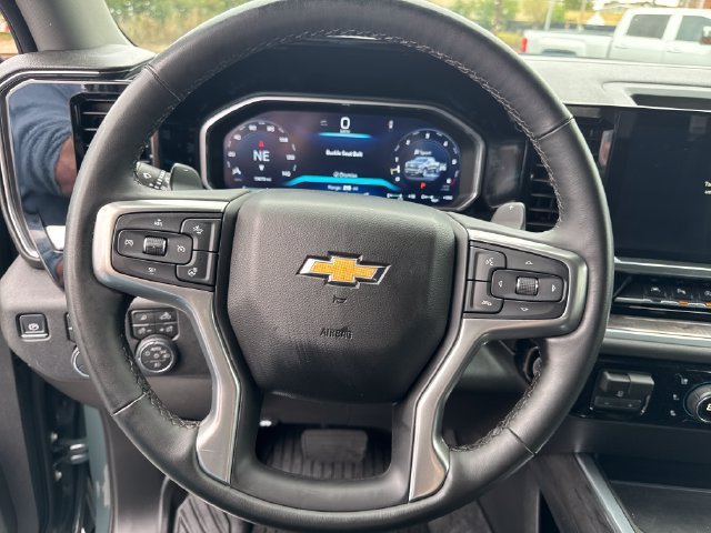 Used 2026 Chevrolet Silverado 1500 LTZ AWD/4WD image 15