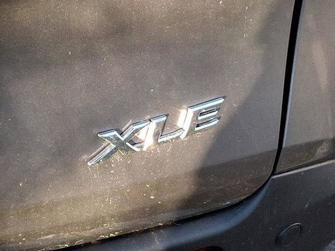 Certified 2026 Toyota Sienna XLE image 7