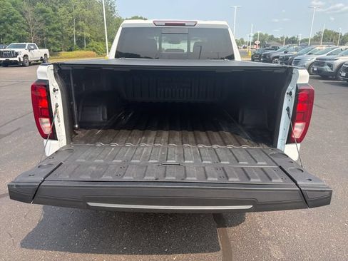 Used 2022 GMC Sierra 1500 SLE AWD/4WD image 28