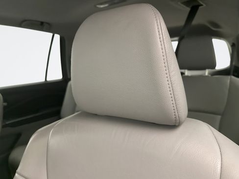 Used 2017 Honda Pilot EX-L image 8