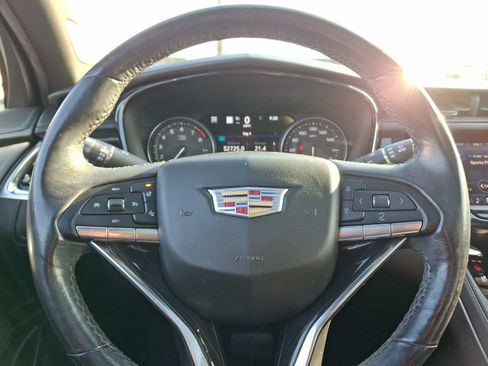 Used 2020 Cadillac XT6 Premium Luxury image 21