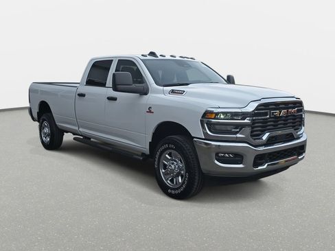 New 2025 RAM 2500 Tradesman w/ Chrome Appearance Group AWD/4WD image 3