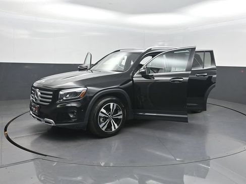Used 2024 Mercedes-Benz GLB 250 image 34