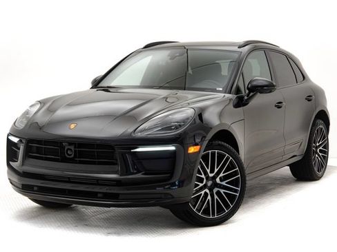 Certified 2025 Porsche Macan Turbo AWD/4WD image 1