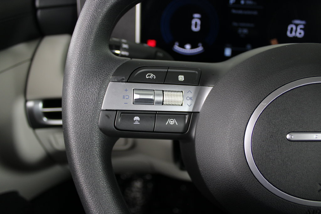 Certified 2026 Hyundai Tucson SE FWD image 24