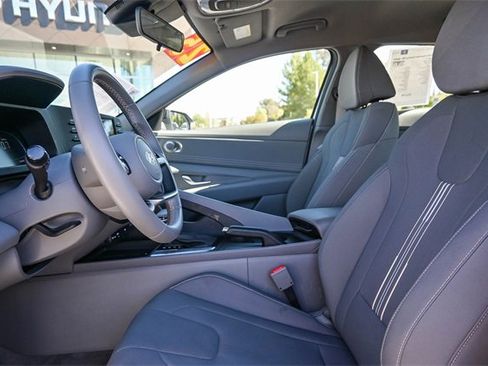 Certified 2025 Hyundai Elantra Sport image 20