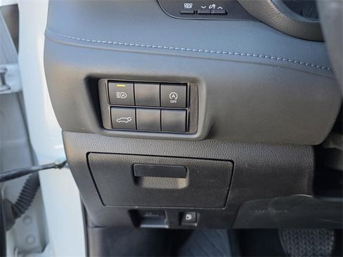 Used 2023 Toyota Highlander XLE image 27