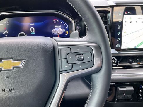 Used 2026 Chevrolet Silverado 1500 High Country AWD/4WD image 23