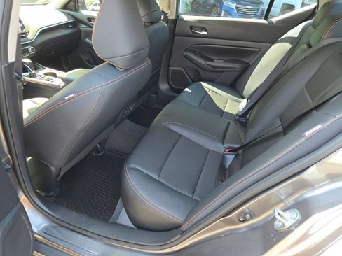 Used 2022 Nissan Altima 2.5 SR AWD/4WD image 19