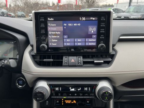 Used 2019 Toyota RAV4 Limited image 18