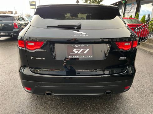 Used 2020 Jaguar F-PACE Premium image 4