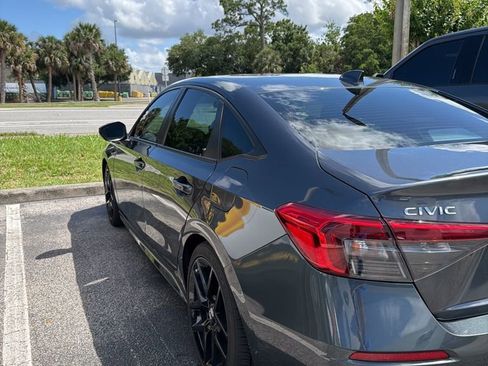 Used 2024 Honda Civic Sport image 4