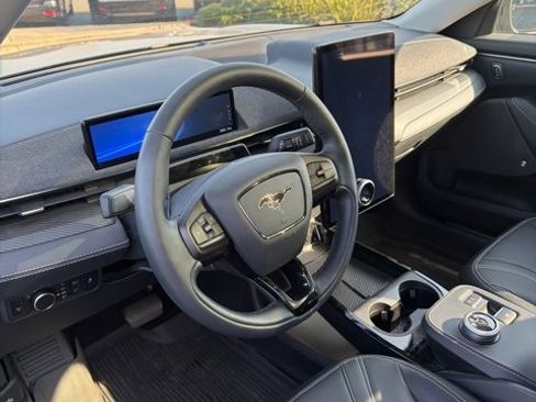 Used 2023 Ford Mustang Mach-E Premium image 11