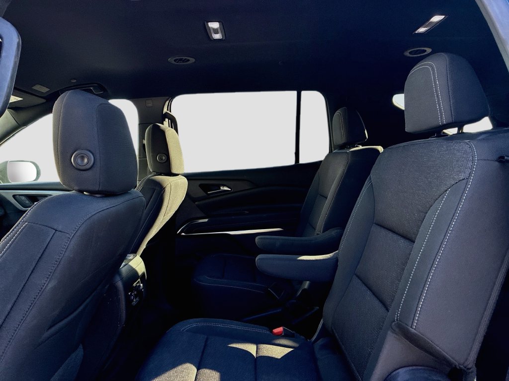 Used 2026 Chevrolet Traverse LT w/ LPO, Floor Liner Package FWD image 24