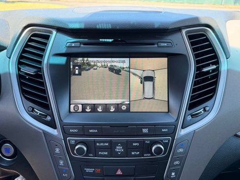 Used 2017 Hyundai Santa Fe Limited AWD/4WD image 23