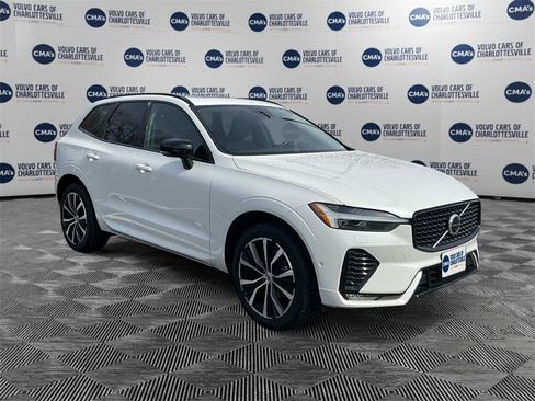 Certified 2023 Volvo XC60 B5 Plus w/ Climate Package image 7